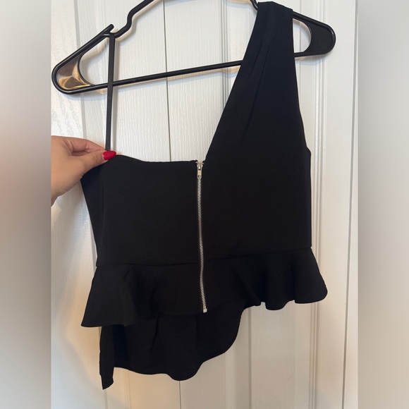 Revolve Top - Picture 4 of 4